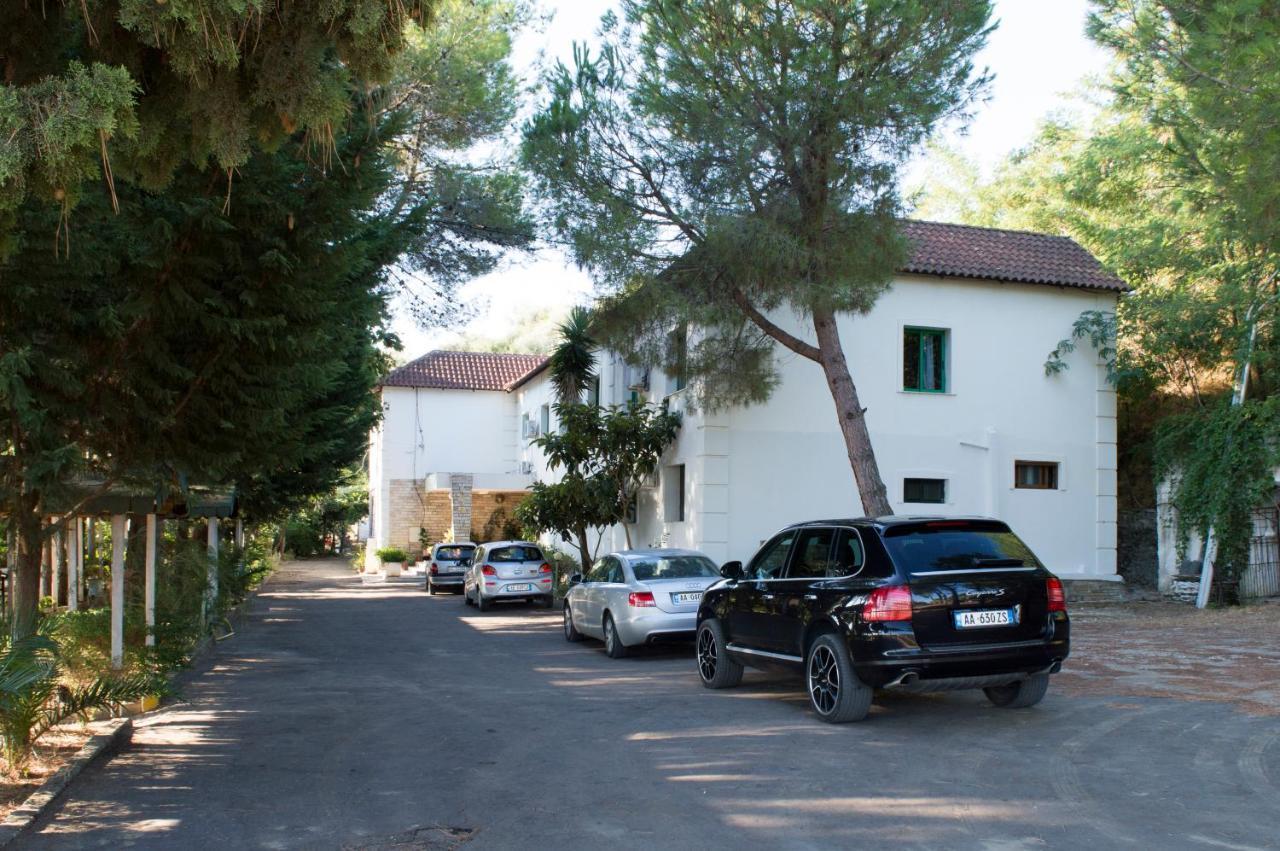 Nature Hotel Kolonje (Fier)